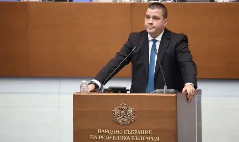 Балабанов: Колегата Цончо Ганев е изплашен от приемането на еврото, но спестяванията му са в евро - 1