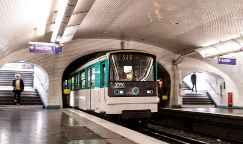 Съобщения за ранени след нападение с нож в метрото в Брюксел - 1