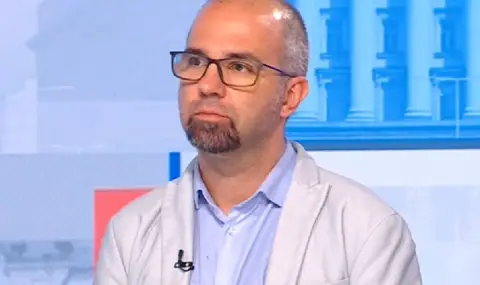 Първан Симеонов за оставката на Петков:  С този си жест той може да се легендализира в очите на своята общност - 1