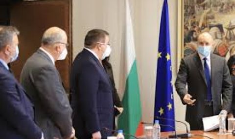 Радев продължава с консултациите за изборите - 1