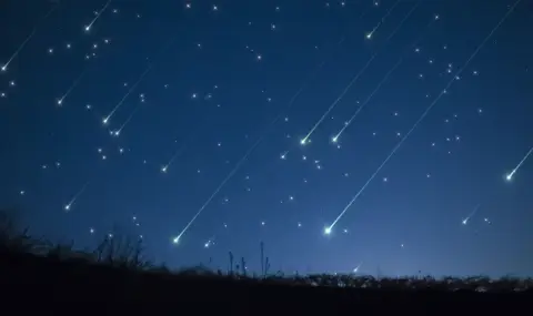 До 100 падащи звезди на час: Предстои пикът на метеорния поток Персеиди - 1