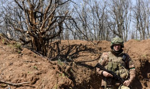 Подкрепа за украинските войници: Допълнителни 2700 долара на месец за тези на фронтовата линия - 1