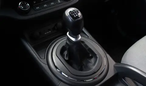 Кога автомобилите с ръчна скоростна кутия ще изчезнат напълно от пазара - 1