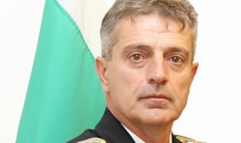 Предлагат вицеадмирал Ефтимов за шеф на отбраната - 1