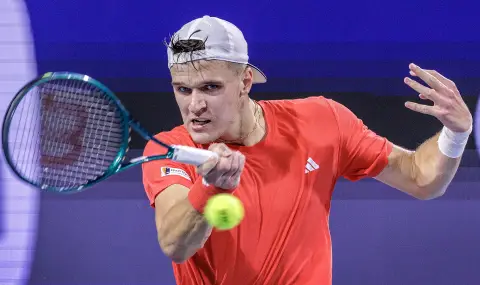 Шампионът от миналата година Якуб Меншик се класира за третия кръг в Маями - 1