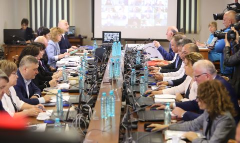 И без Иван Гешев процедурата по отстраняването му продължава - 1