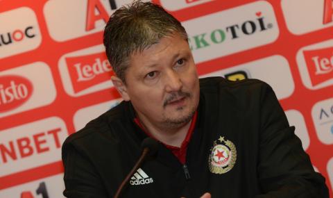 Оказа се, че Любо Пенев не е треньор на ЦСКА - 1