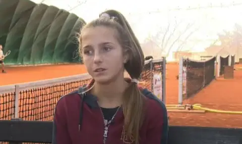 Росица Денчева се класира за полуфиналите на двойки във Вербие  - 1