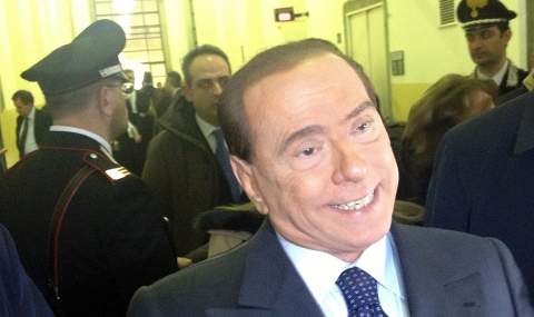 Без Берлускони в управляващата коалиция - 1