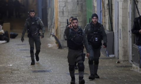 Израелската полиция застреля палестинец до джамията Ал Акса - 1