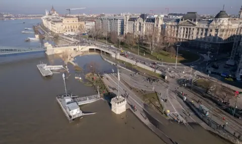 Поне двама загинали при инцидент в река Дунав край Будапеща - 1
