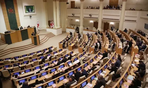 Затишие пред буря в Грузия! Парламентът в Тбилиси прие спорния закон за чуждестранните агенти - 1