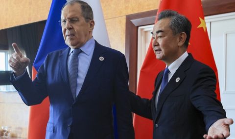Скандал в Банкок! Външните министри на Китай и Русия напуснаха залата по време на речта на японския им колега - 1