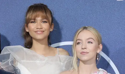 Тих конфликт: Зендая и Сидни Суини не си казаха и думичка на премиерата на "Еуфория 3" - 1