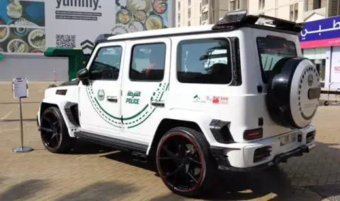 Дубайската полиция получи мощен тунингован Mercedes - 1