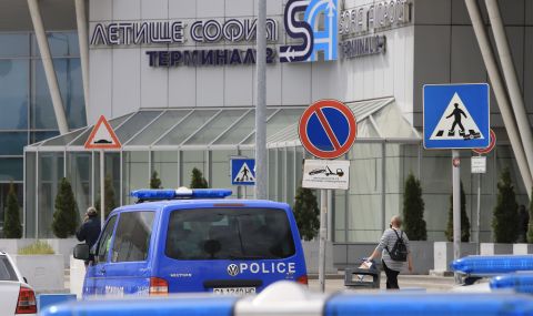Задържаха граничен полицай за кражба на гориво от летище София - 1