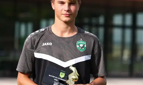 Руският талант от Лудогорец Елисей Съров взе българско гражданство - 1