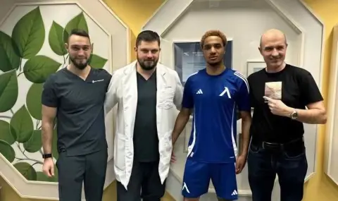 Армстронг Око-Флекс се появи с екип на Левски - 1