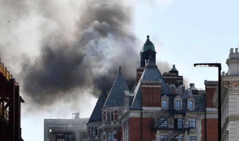 Голям пожар в хотел в Лондон - 1
