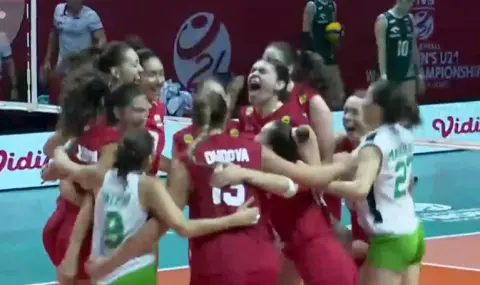 Уникално! Девойките на България удариха Полша и са 1/2-финал на Мондиал 2025 - 1