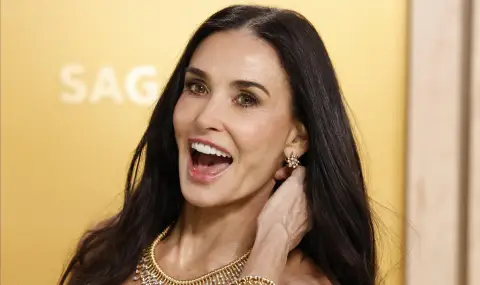 Деми Мур си върна култова прическа от 90-те (СНИМКИ) - 1