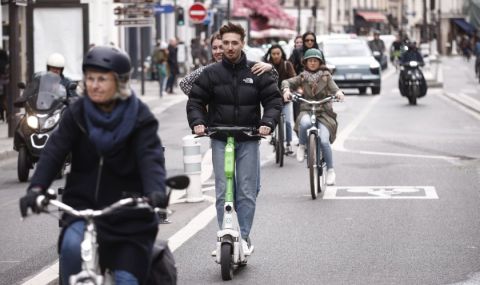 Парижани пропъдиха с референдум електрическите скутери от града - 1