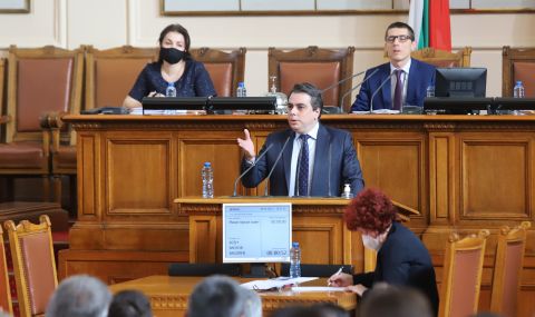 Асен Василев: Няма напрежение в коалицията - 1