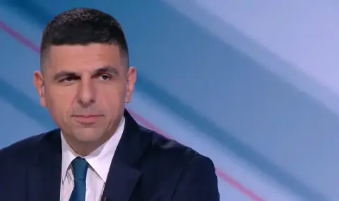 Ивайло Мирчев за самолета с Фон дер Лайен: Властта не знае какво се случва в България - 1