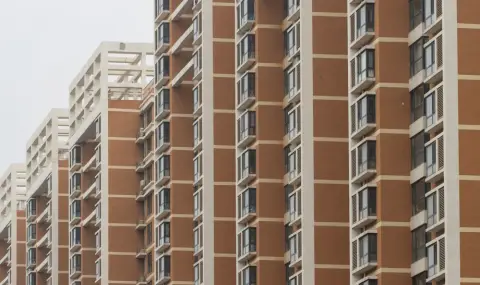 Втора година продължава поевтиняването на новите жилища в Китай - 1