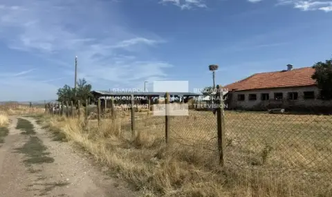 Две обвинения срещу бившия полицай, задържан за убийството на 21-годишен мъж в Съединение