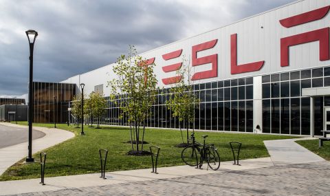 Мъск: Фабриките на Tesla губят милиарди долари - 1