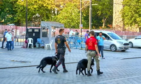 Турските власти задържаха над 150 килограма наркотици при акция в Истанбул - 1