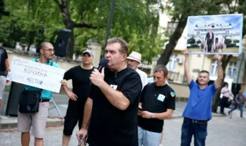 Tension in front of the Ministry of Interior: Protesters from BOEC demand the resignation of the Minister of the Interior  - 1