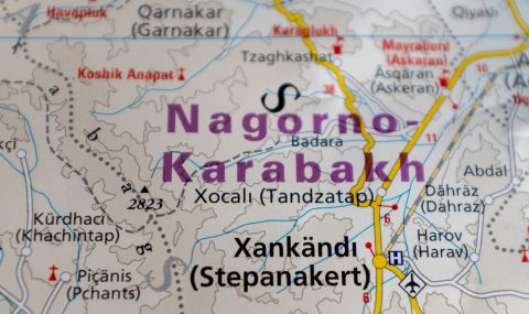 Непризнатата Република Нагорни Карабах прекратява съществуването си - 1