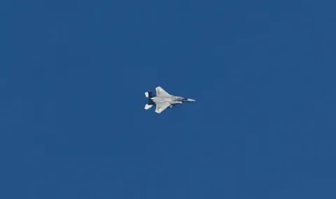Полша вдигна военни самолети заради руски удари с дронове в Украйна - 1