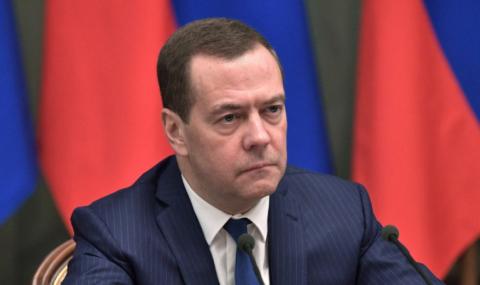 Медведев: Няма да спираме газа през Украйна - 1