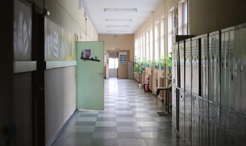 Предвиждат еднократна помощ за осмокласниците - 1