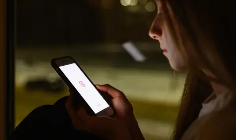 Франция забранява социалните мрежи за деца под 15-годишна възраст - 1