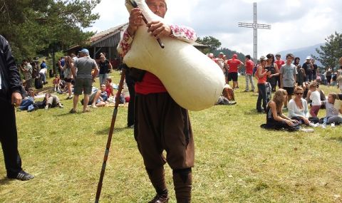 Служебният премиер е гост на събора в с. Гела - 1