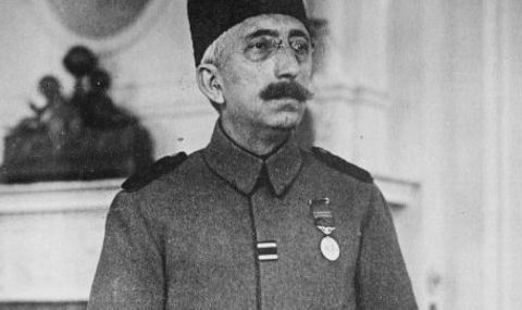 1 ноември 1922 г.: Последният султан на Османската империя се отказва от престола  - 1