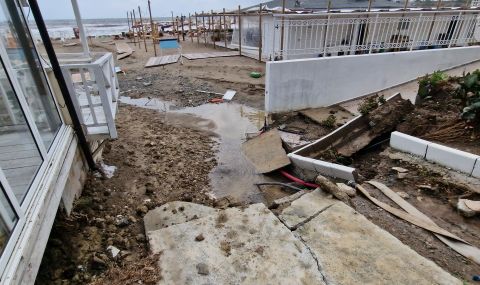 Правосъдният министър: Една от жертвите на стихията е председателят на Районния съд в Царево   - 1