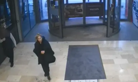 Жени откраднаха от мъж близо 19 000 лева в столичен мол