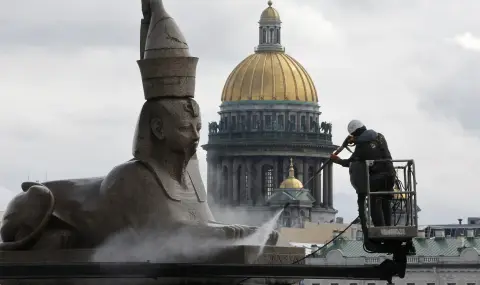 Киев удари Санкт Петербург, недостиг на бензин в Луганск