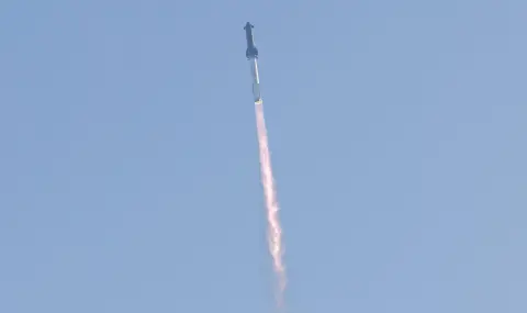 Пореден провал: Мегаракетата Starship на SpaceX отново се взриви по време на тестов полет - 1
