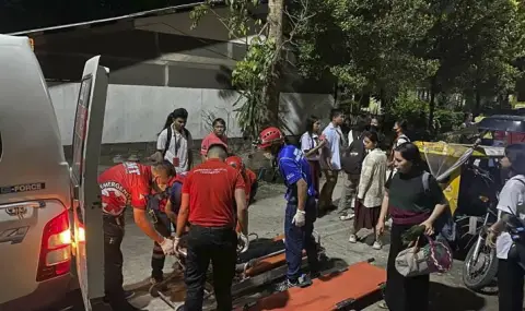 11 са вече жертвите на експлозията във физкултурния салон  на университета в Минданао - 1
