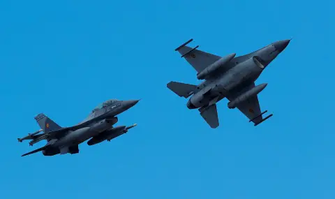 Румъния вдигна два изтребителя F-16, въздушното пространство е било нарушено отново - 1