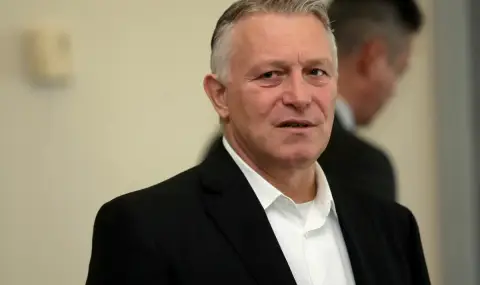 Мирослав Севлиевски: Като бивш военен, Радев знае, че част от победата е противникът да бъде преследван докрай - 1