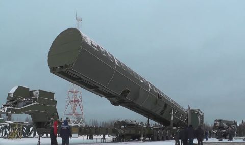 Ядрена надпревара! Руската армия отново тества страховитите ракети "Ярс" и "Булава" - 1