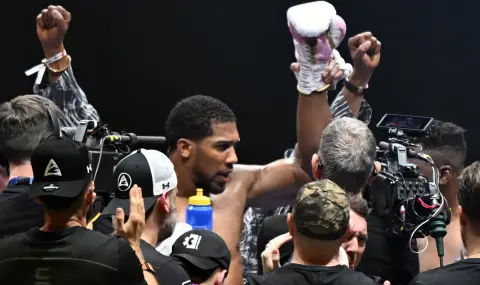 Антъни Джошуа слага край на кариерата си - 1