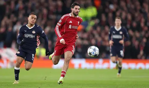 ПСВ Айндховен разгроми Ливърпул насред "Анфийлд" и задълбочи кризата при мърсисайдци - 1